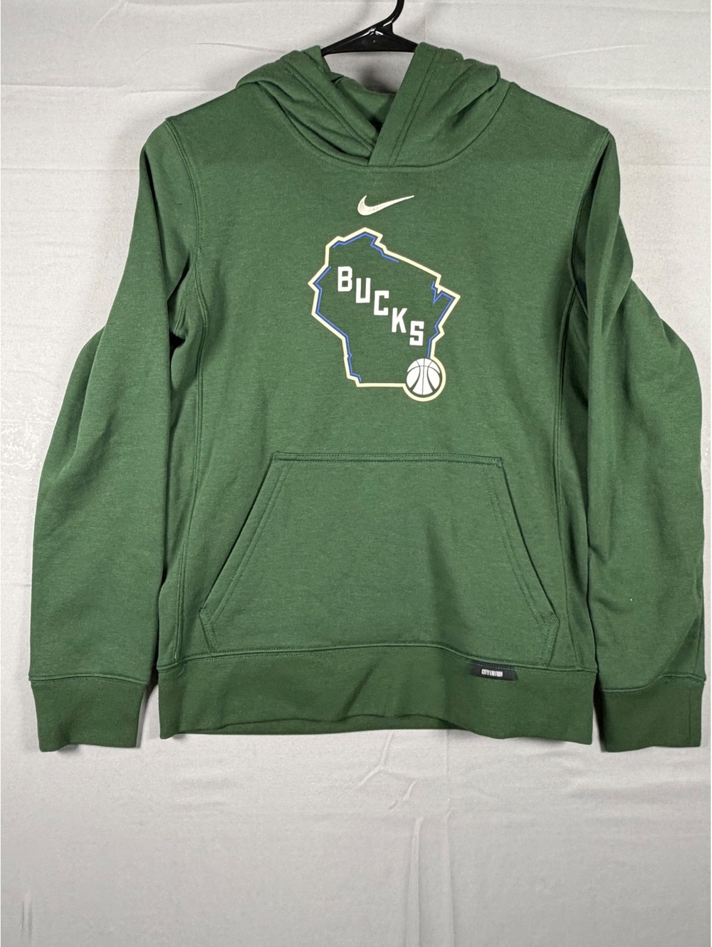 Nike Milwaukee Bucks City Edition Green Hoodie Size Youth Medium